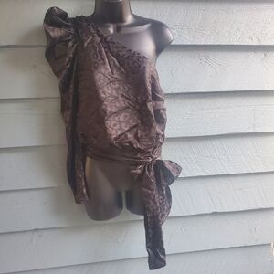 Black Leopard Print One-Shoulder Top